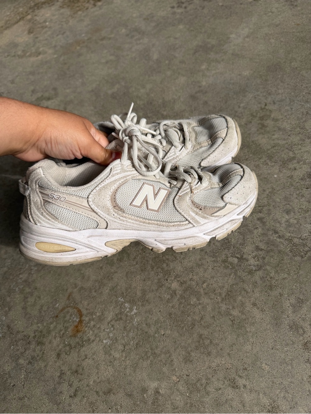 New Balance 530 Sneakers in Sea Salt Moonbeam